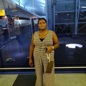 Meet your Posher, Eve amoy